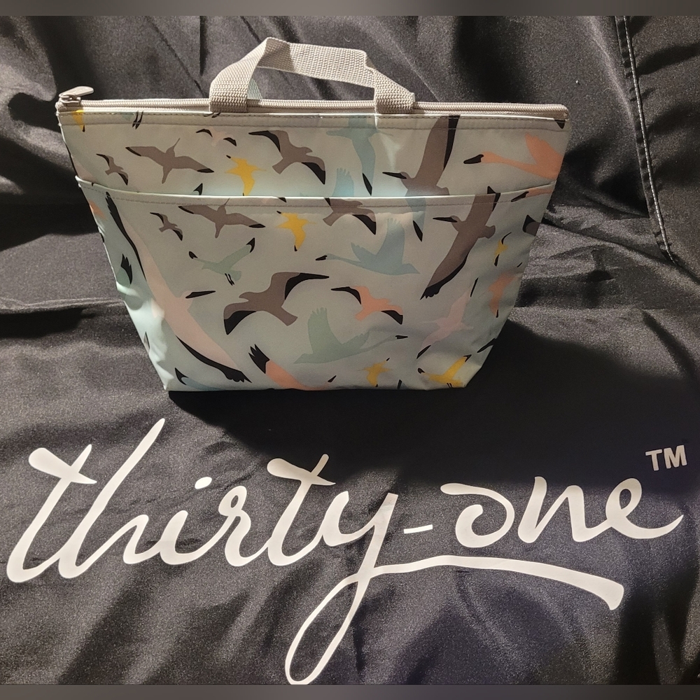 Used...Thirty-One Gifts Thermal Tote in Flights of Fancy